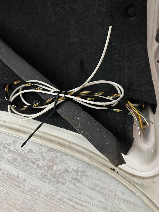 Заден капак и стопове мерцедес clk