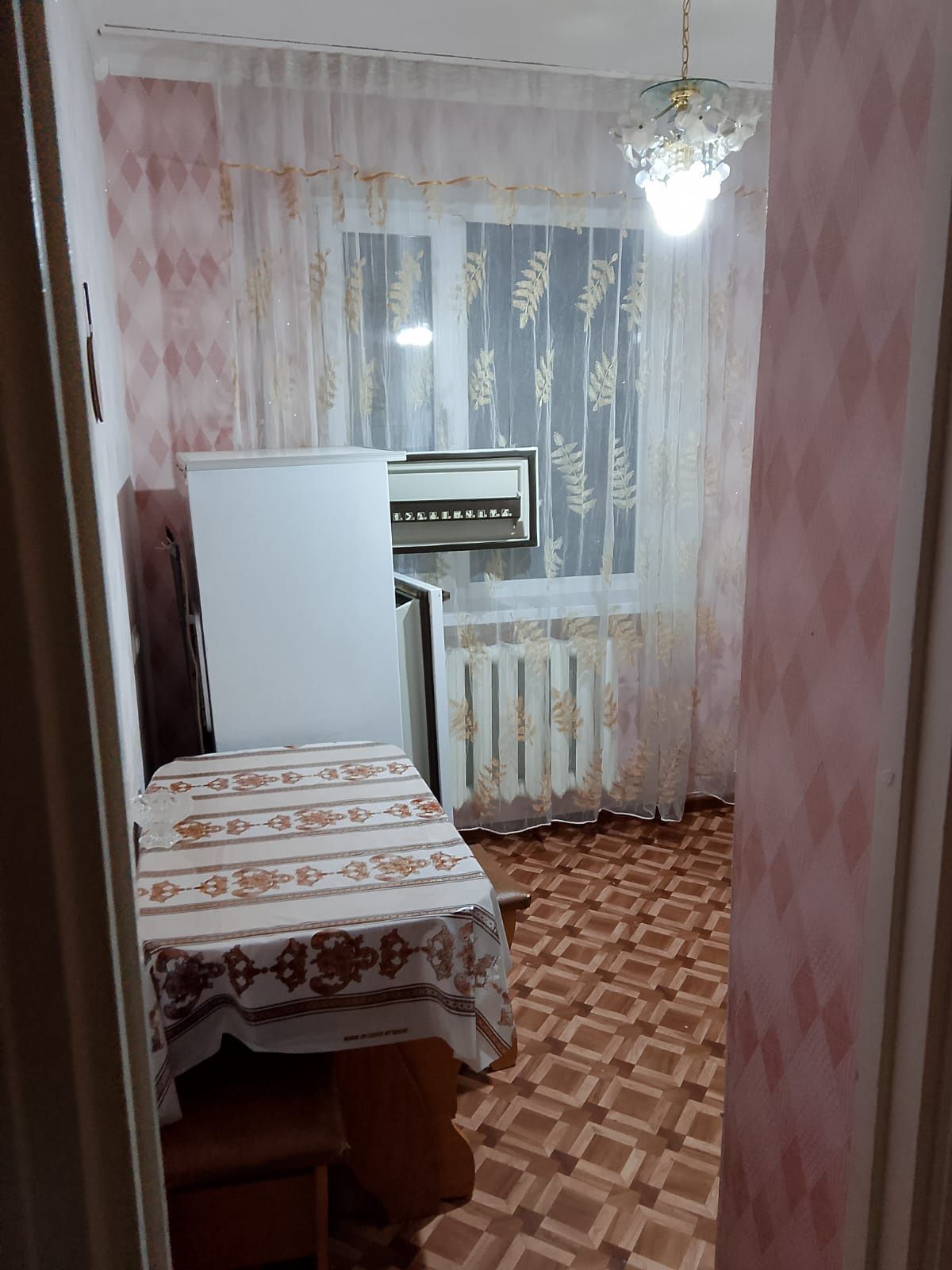 Продаю 1 ком.  квартиру 5 800 мл Торг л ,Торг на3эт всё доступно. .
