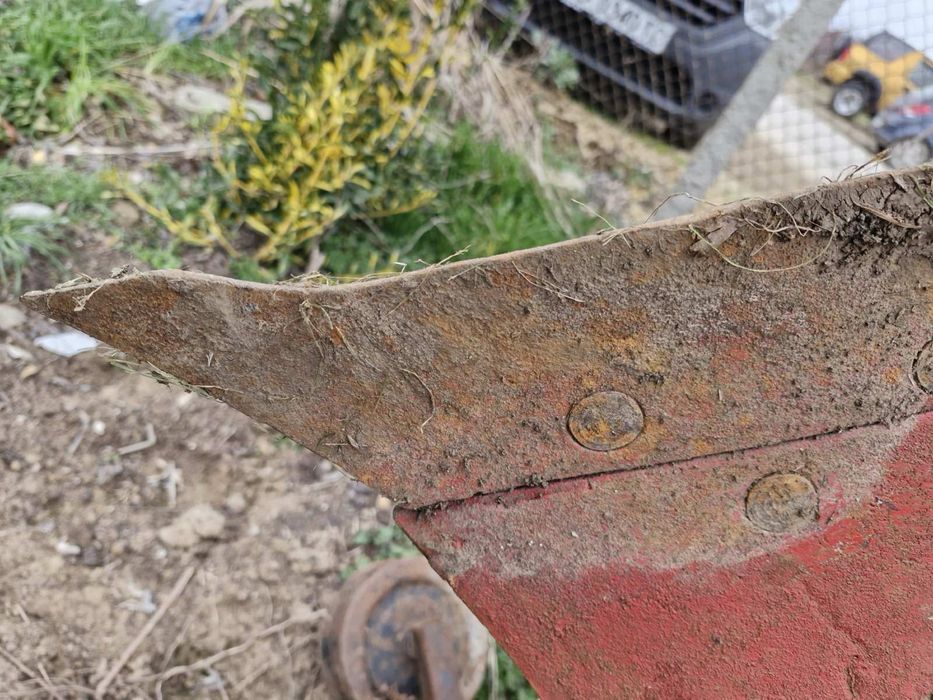 Плуг 4 тела  нов не е използван