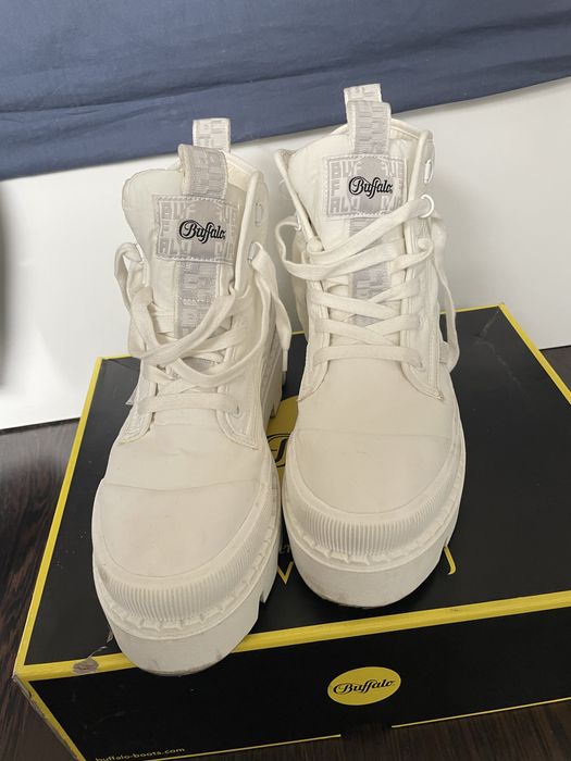 Buffalo Raven Hi 41