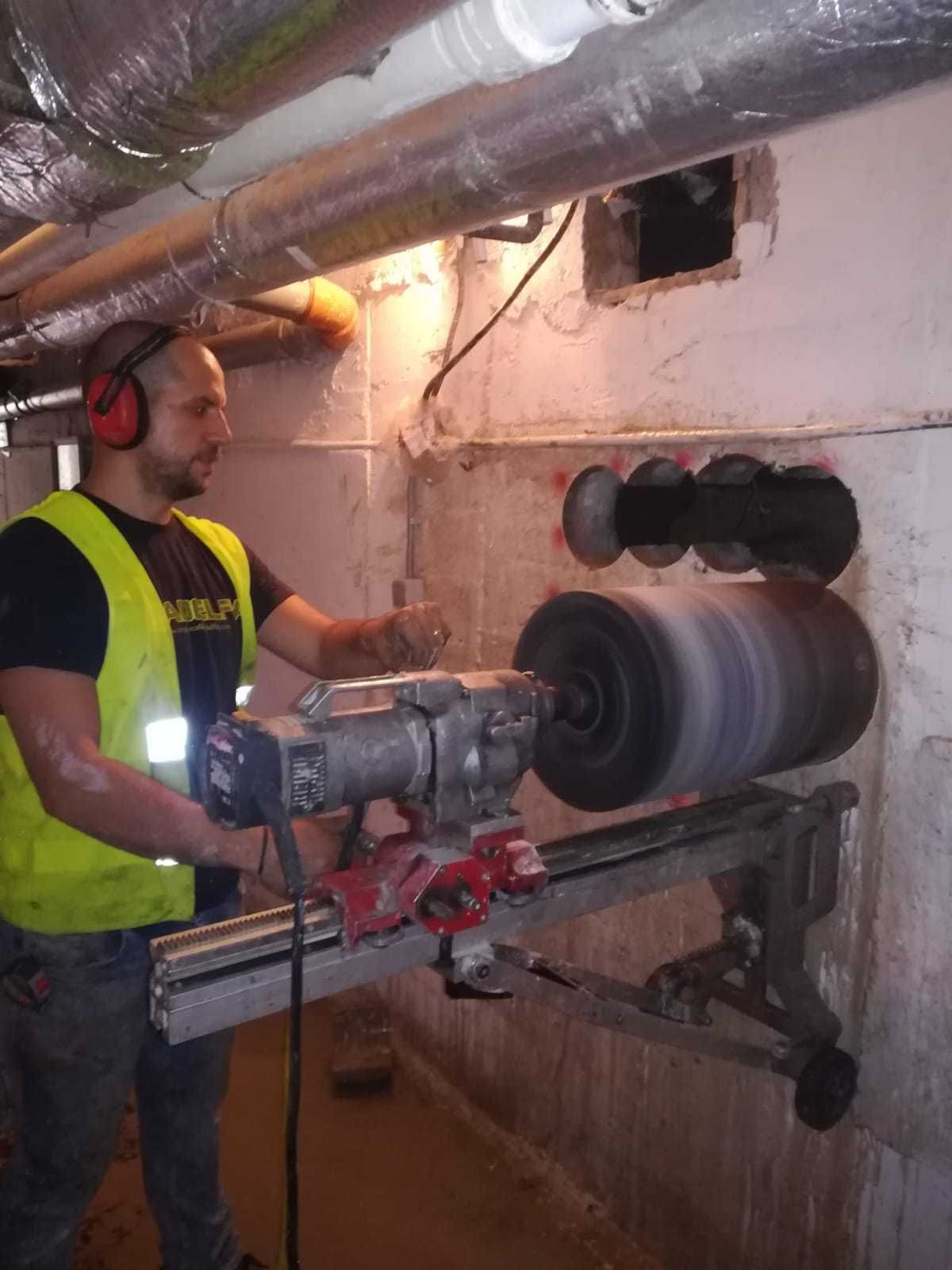 Gaura hota,centrala,carotare beton,gaura in beton,decupaje in beton
