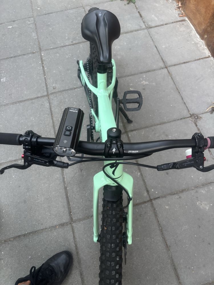 Детски велосипед 20” цола SPECIALIZED