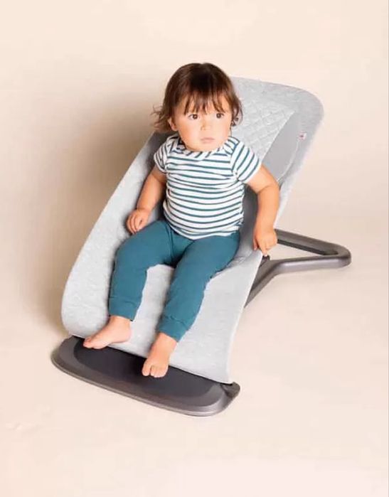 Ergobaby Бебешки шезлонг 3в1 Evolve Light Grey