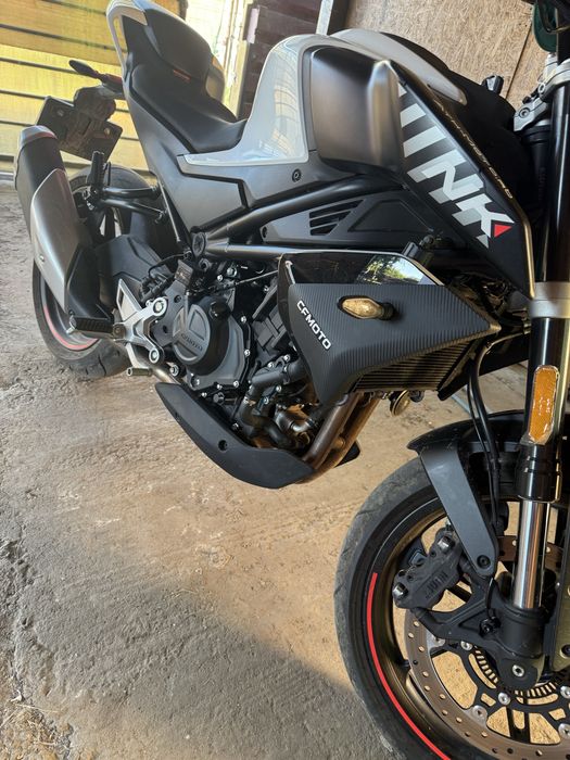 Vand motocicleta cfmoto 450cmc
