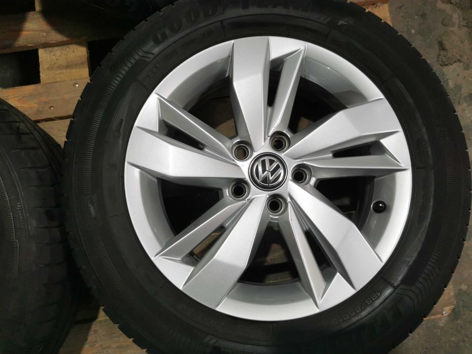 Jante Originale Vw Polo R 15 cu anvelope de vara
