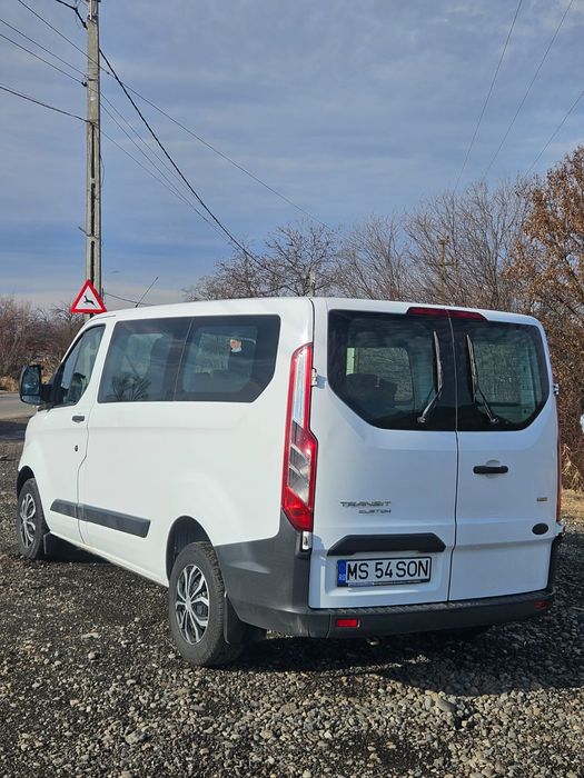 Ford transit custom 2.2Tdci 8+1