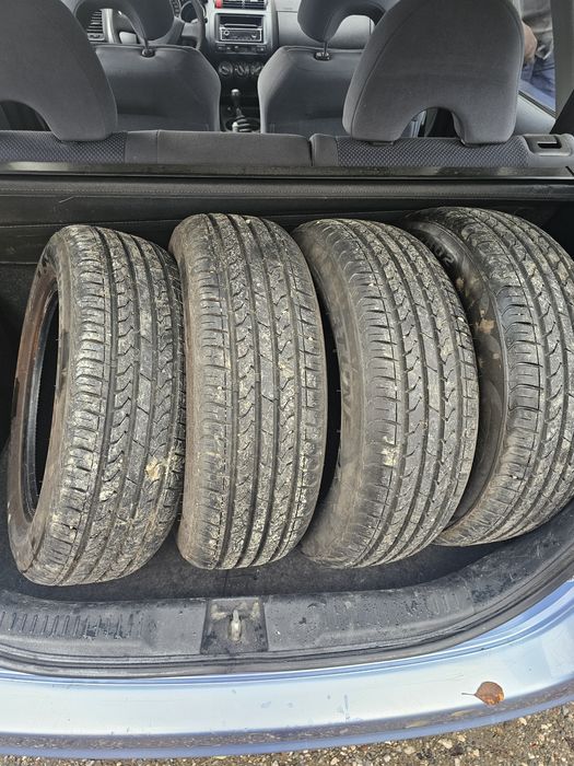 Хонда джаз 1.4-82к-Бензин