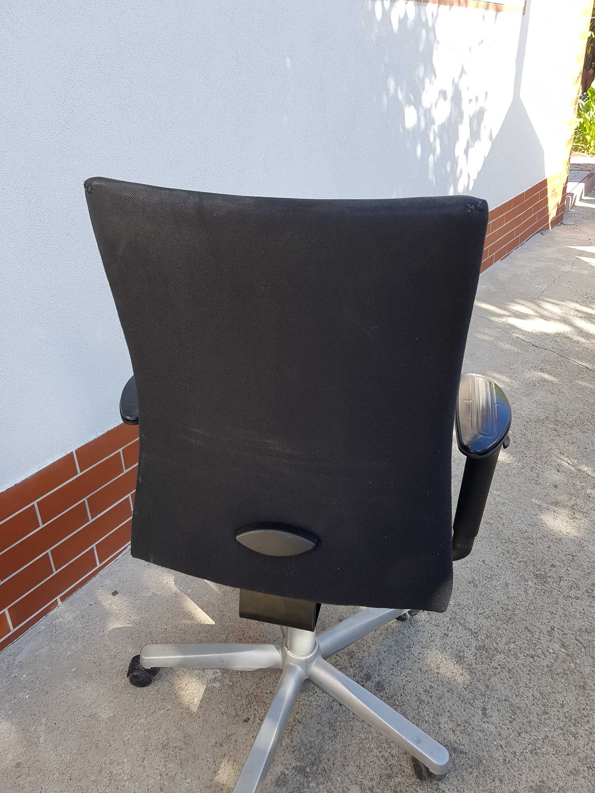 Scaune birou ergonomice