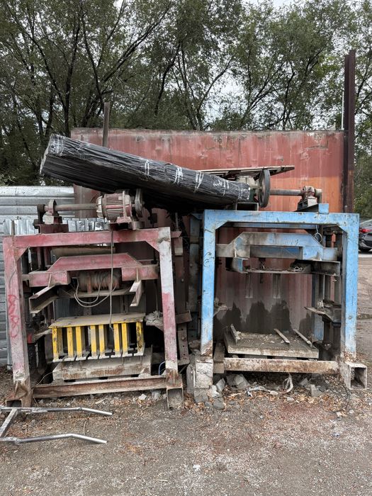 Станок для изготовления сплитерного блока