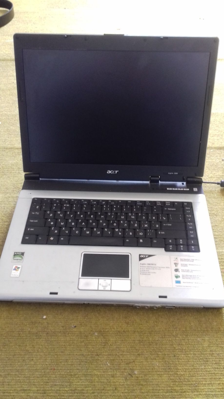 Acer Aspire 3000 sotiladi