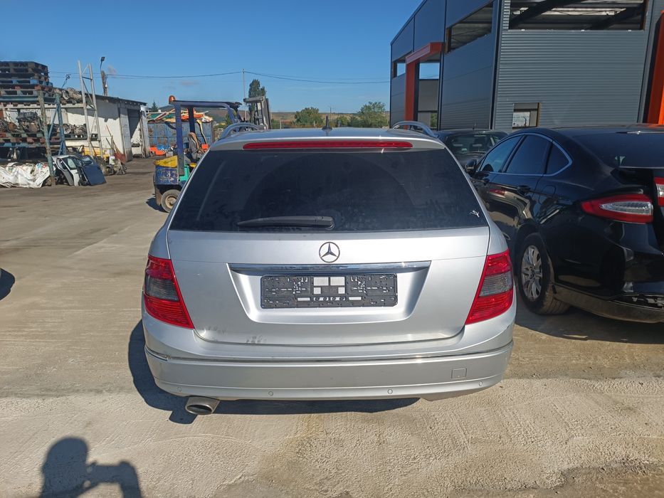 Dezmembram Mercedes C-classe, motor 2.2 cdi, euro 5, an 2010