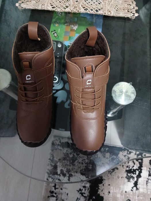 Ghete noi noute la pret mic