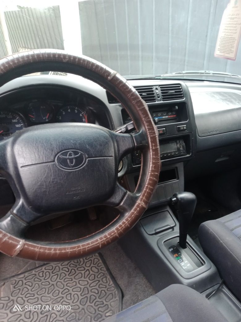 Продам. автомобиль RAV4  1997г в очень хорошем состоянии на ходу