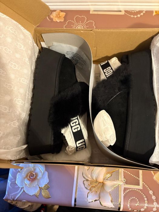 Papuci UGG Funkette originali