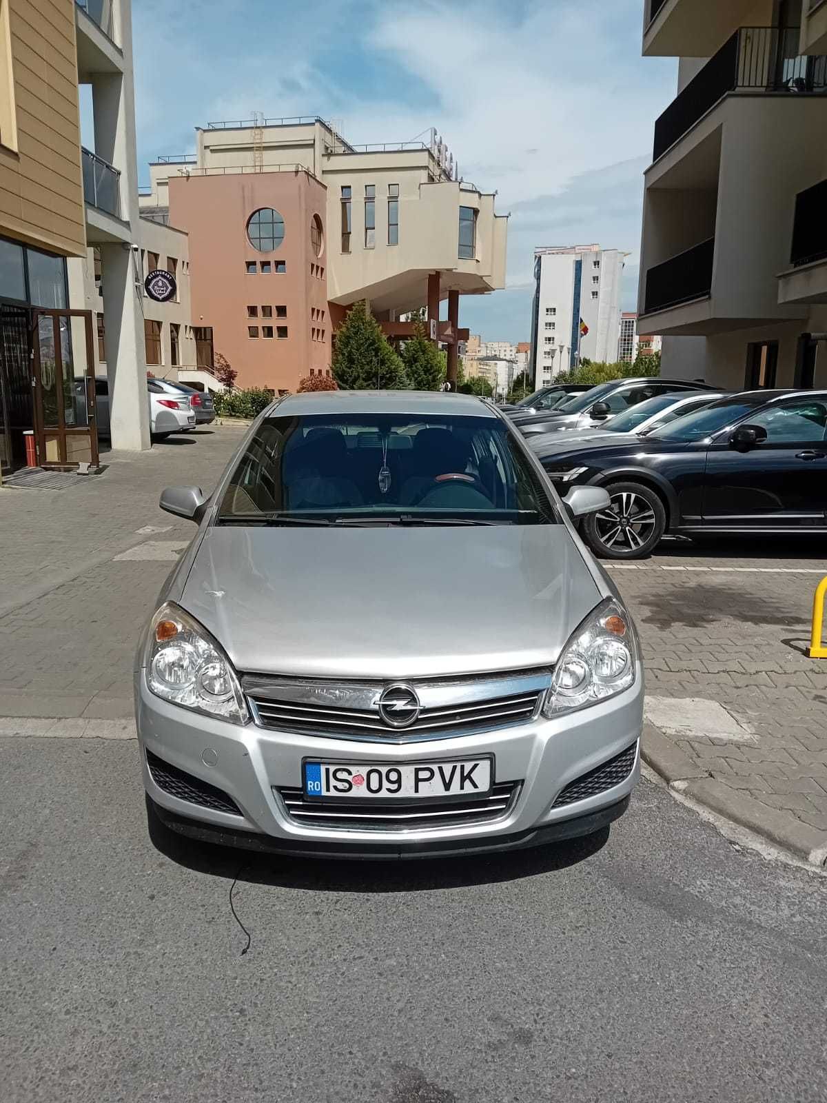 Ofer spre vanzare Opel Astra Berlina