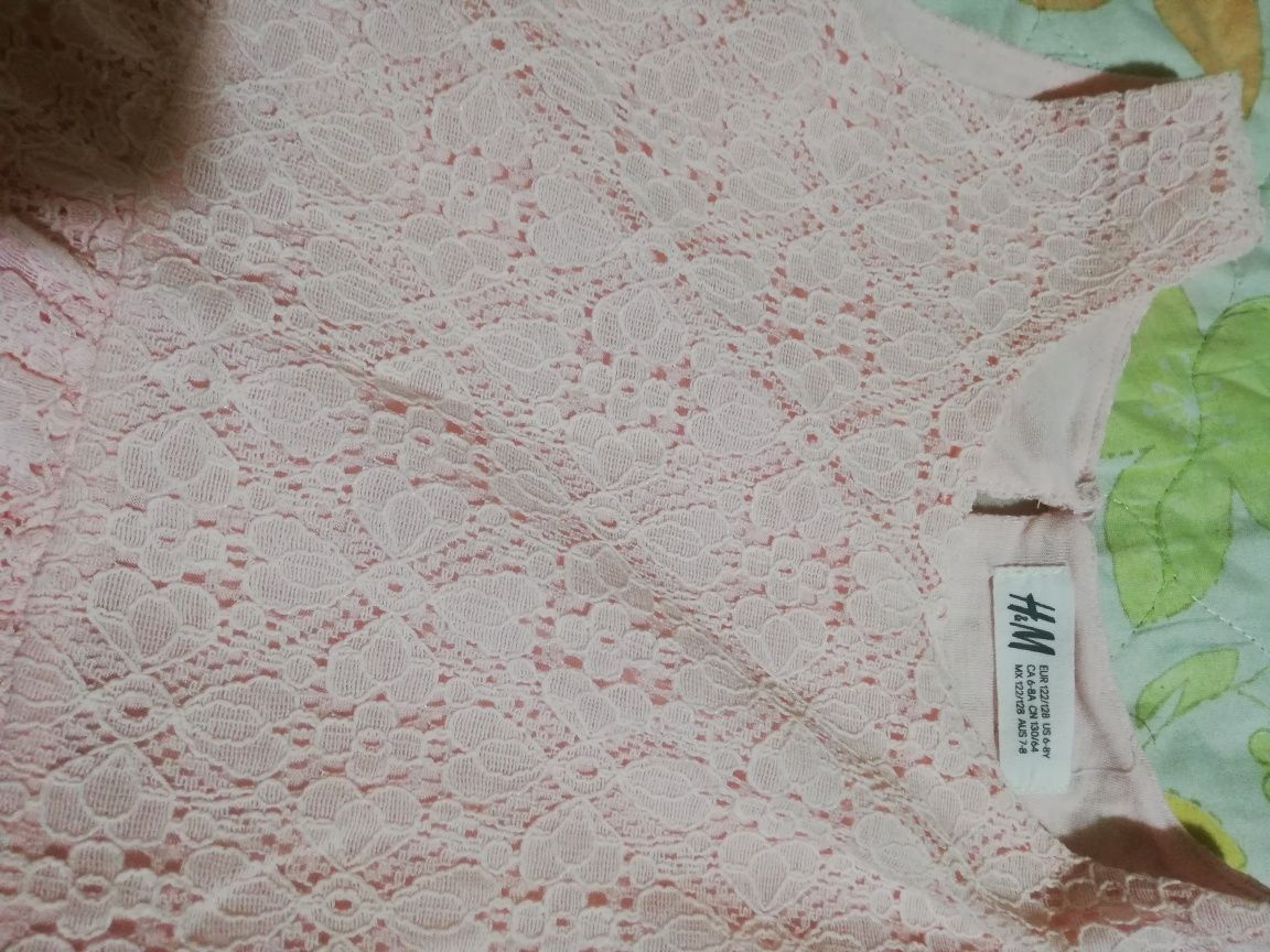 розова рокля  на h&m