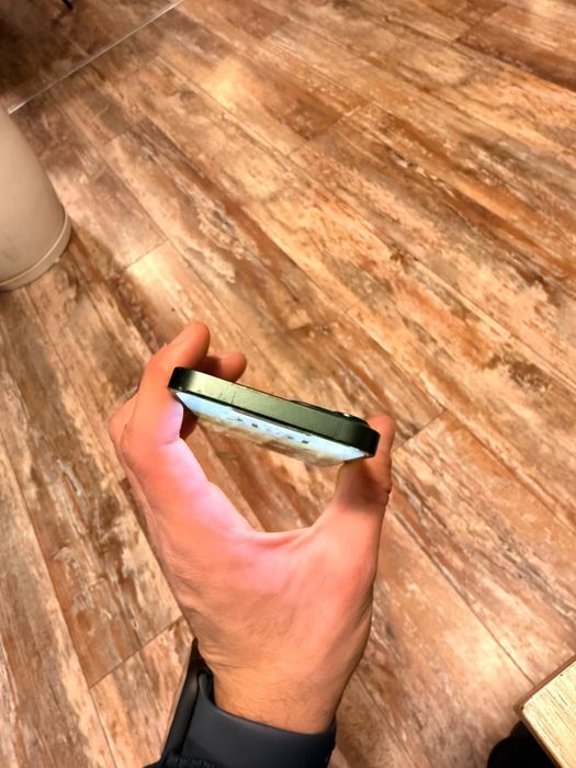 Se vinde Iphone 13 green 256