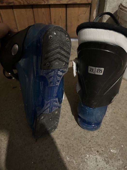 Ски с обувки за дете