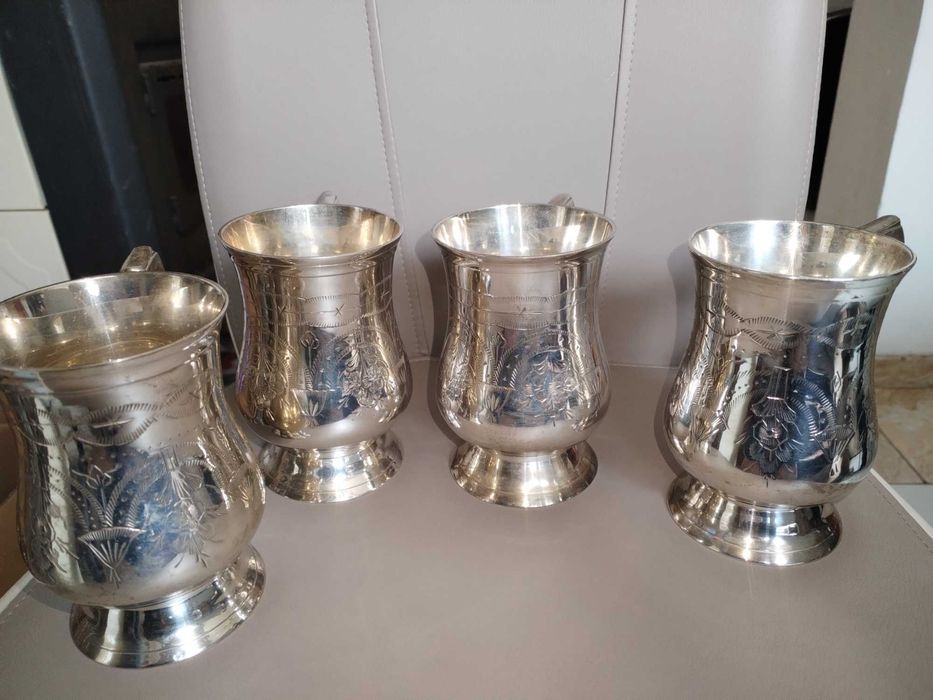 Комплект посребрени чаши