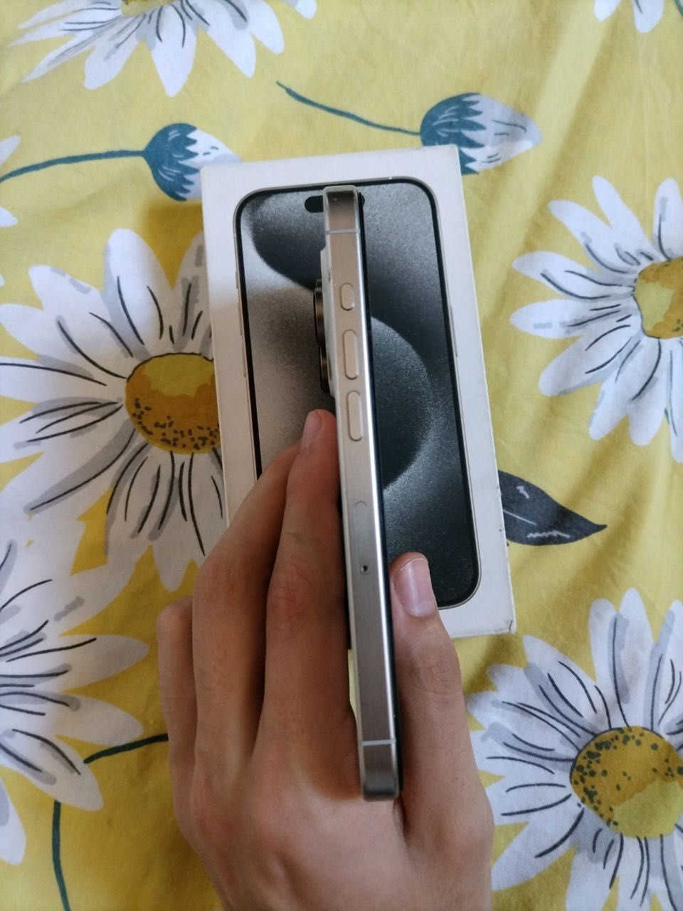 iPhone 15 pro white titanium