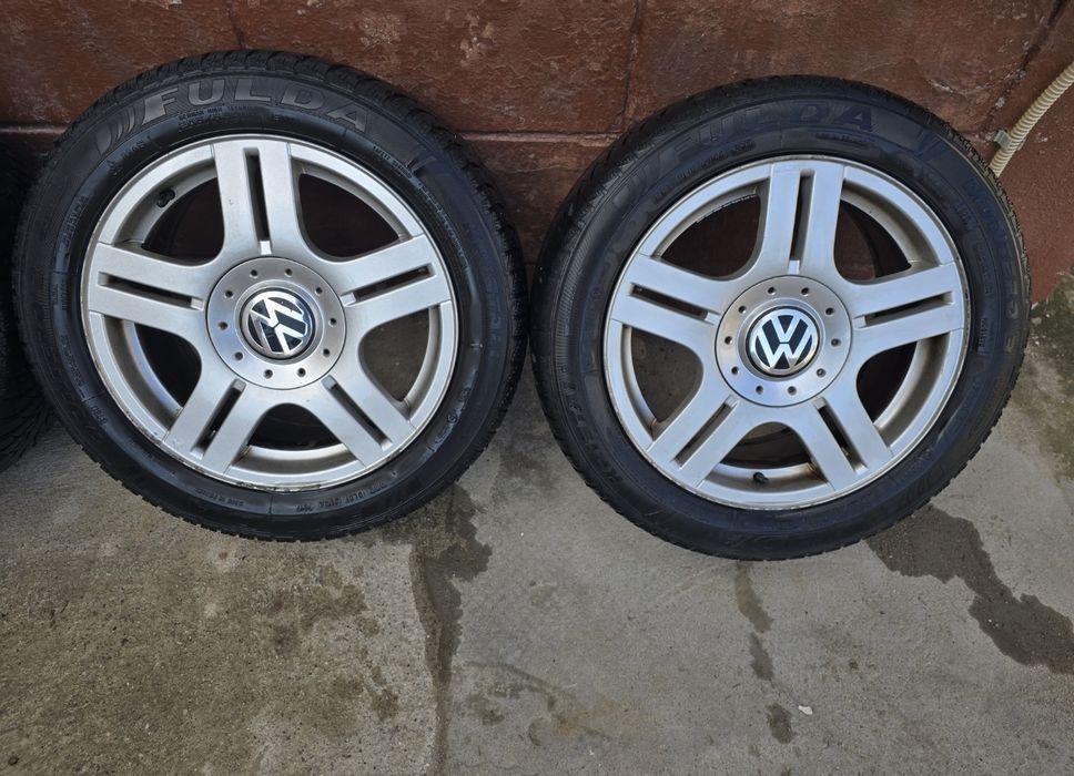 Продавам летни джанти 16.ки от wv passat без кривини и без заварки