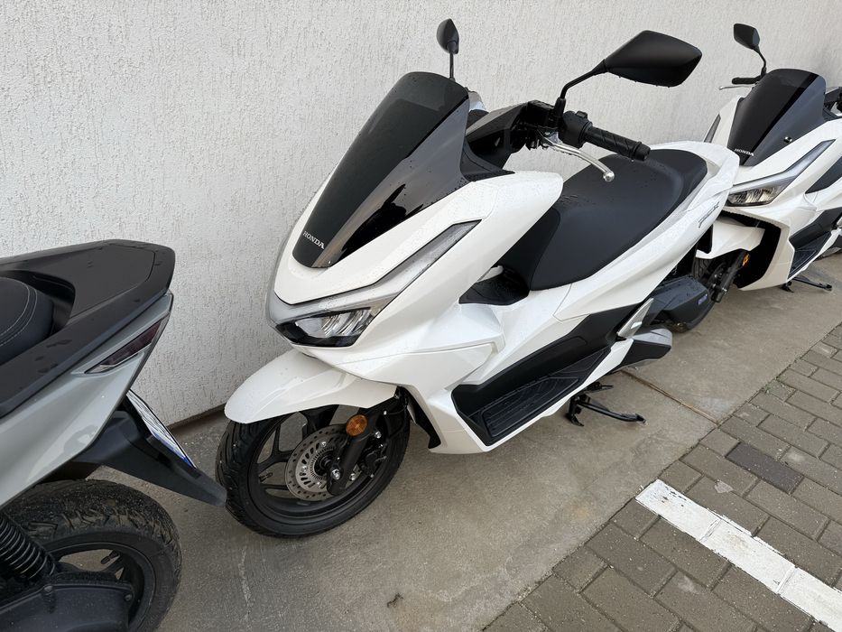 Inchiriez scuter Yamaha/SYM/Honda PCX bike rent glovo tazz Wolt