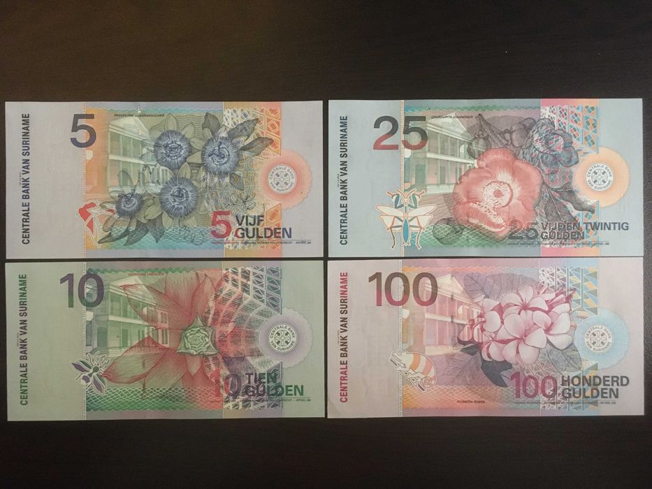 Комплект Банкноти Суринамски Гулден (2000 г.) - номинал 5, 10, 25, 100