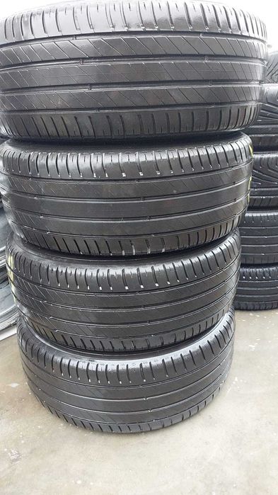 Гуми с джанти 225/55R16 за Mercedes-Benz