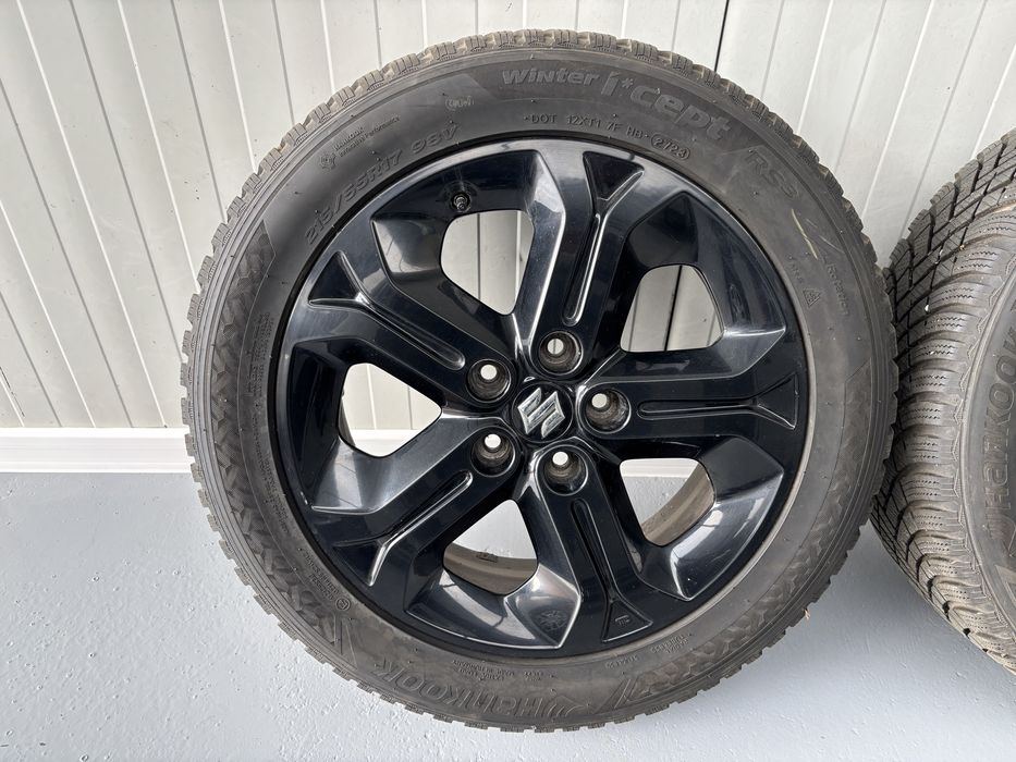 ЛетиДжантиSUZUKI 17* 5х114.3*60.1 *6.5J*ET50*+ЗимниГуми215/55/17 дот23