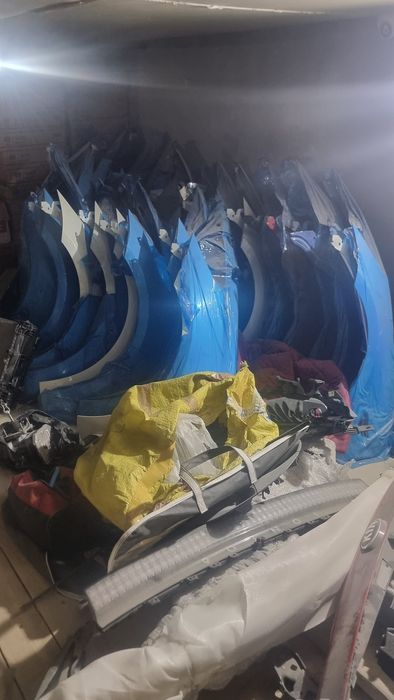 Tesla model 3 , Y kuzavnoy hadavoy zapchast