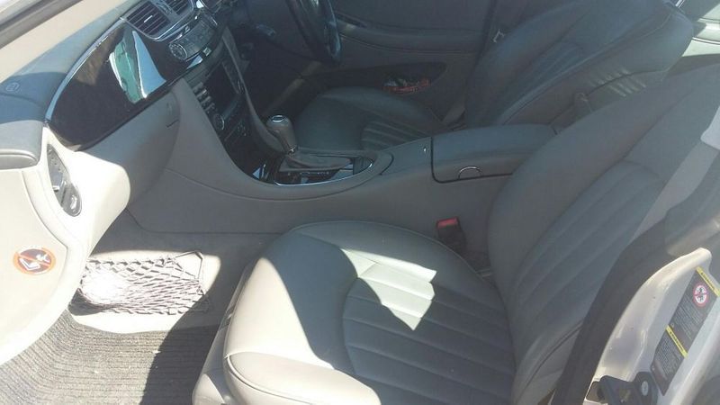 На части CLS 350, 500, 320 CDI