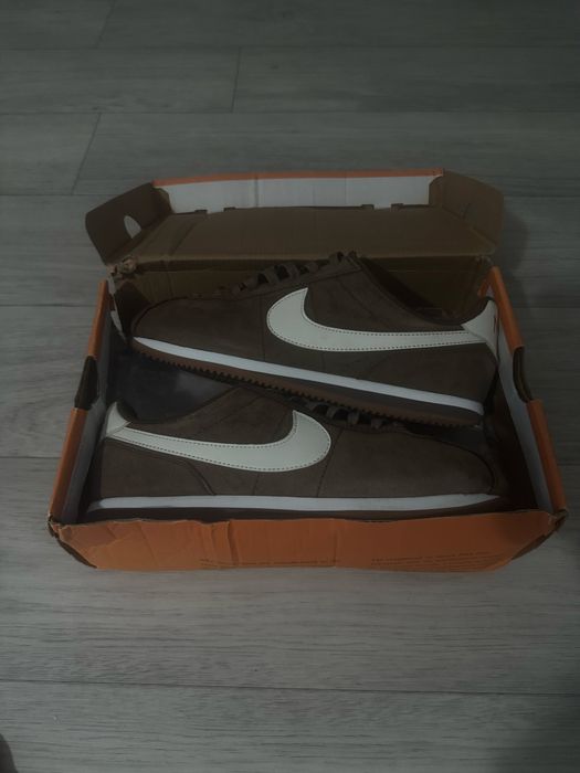 Nike cortez brown