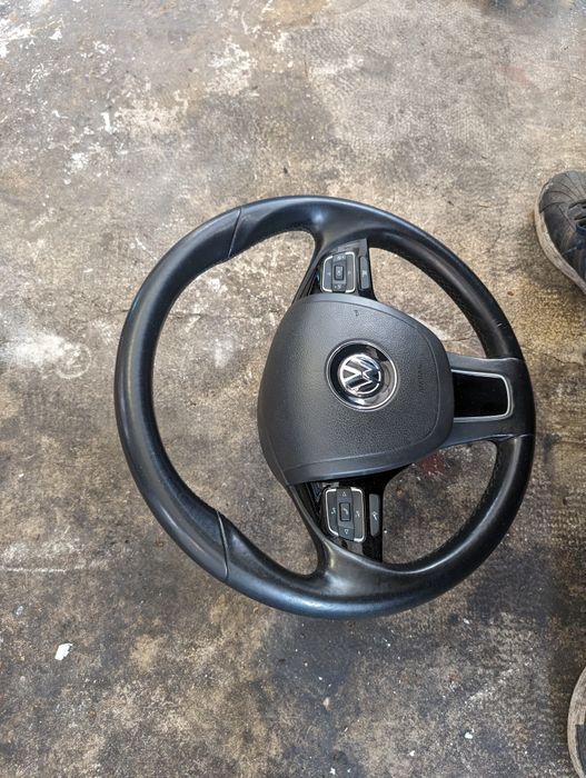 Volan complet cu incalzire airbag vw touareg 7p passat b7 b6 golf 6
