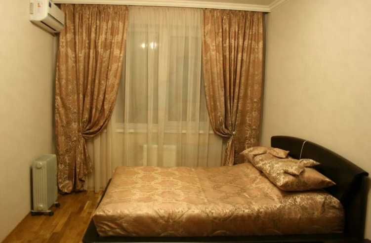 Дава се под наем Тристаен апартамент в Пловдив, Южен - 88 кв.м за 290.7 € - Снимка #1