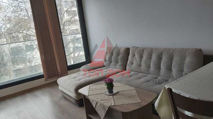 Дава се под наем Двустаен апартамент в Варна, Чайка - 70 кв.м за 800 € - Снимка #2