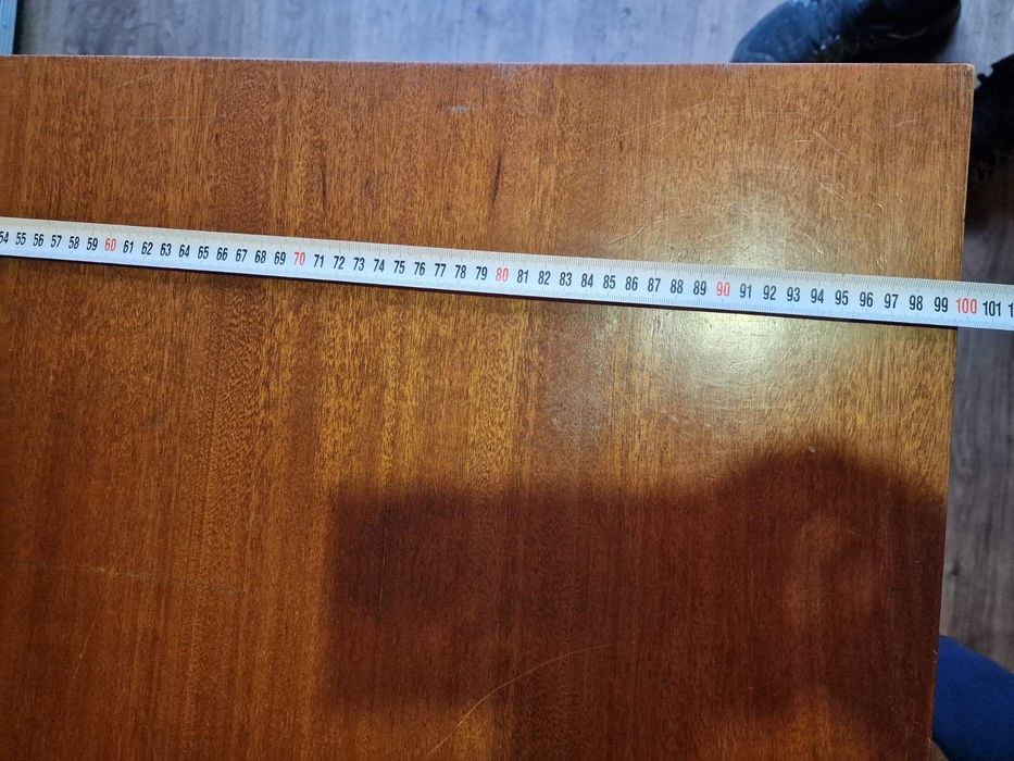 Трапезна маса Баварска орех  комплект със шест стола