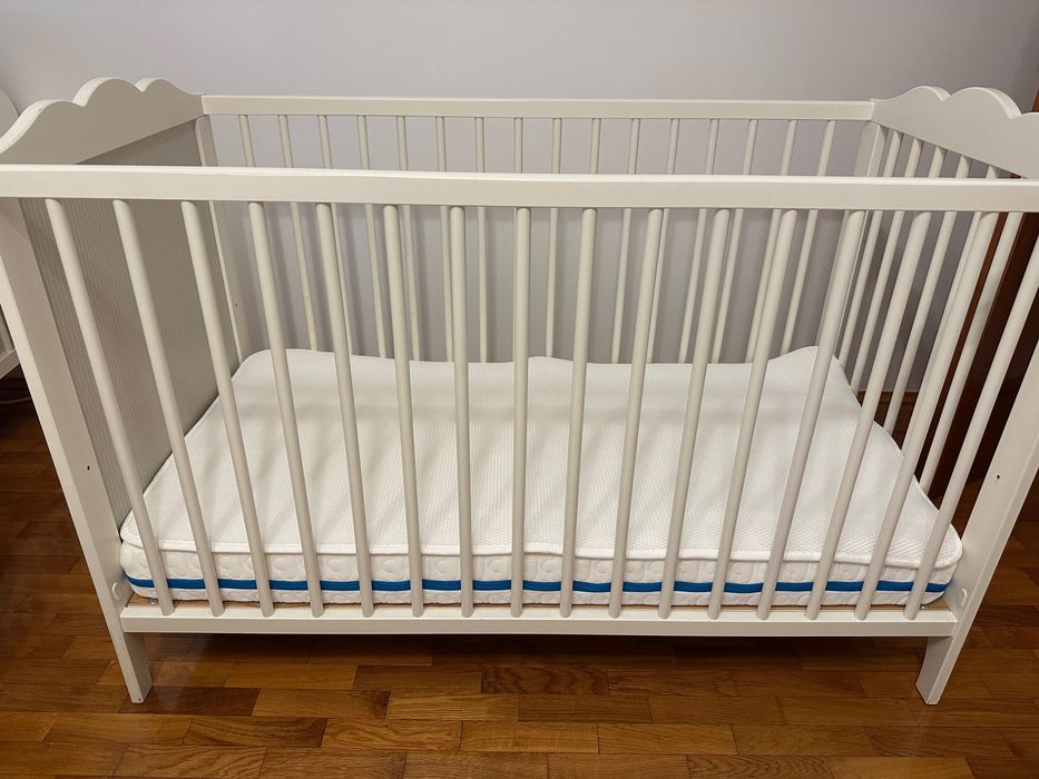 Patut bebelus Ikea și Saltea Bebelusi AeroSleep + sistem infasat