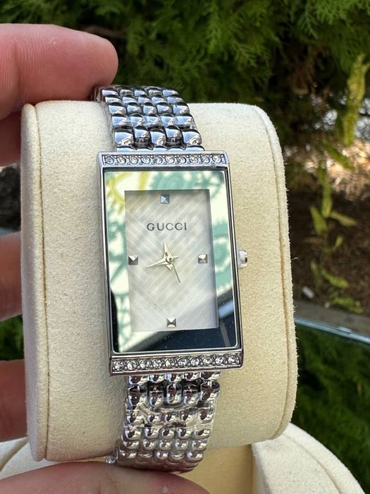 Женские часы GUCCi