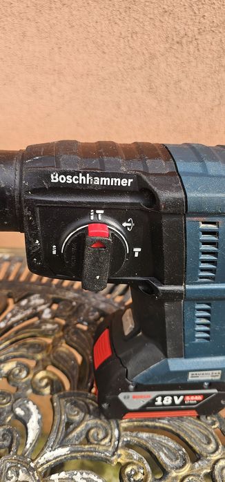 rotopercutor și filetanta bosch brushless