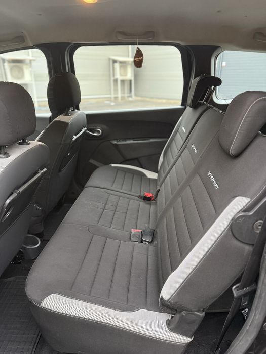 Dacia Lodgy Stepway 1.5dci 115cp E6 08/2020 192.000 km 7 locuri