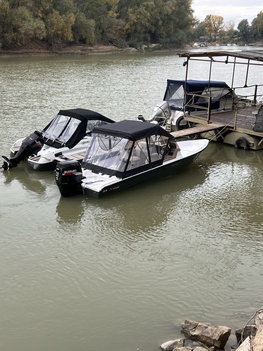 Vand barca Forward 5.50+motor Suzuki 115