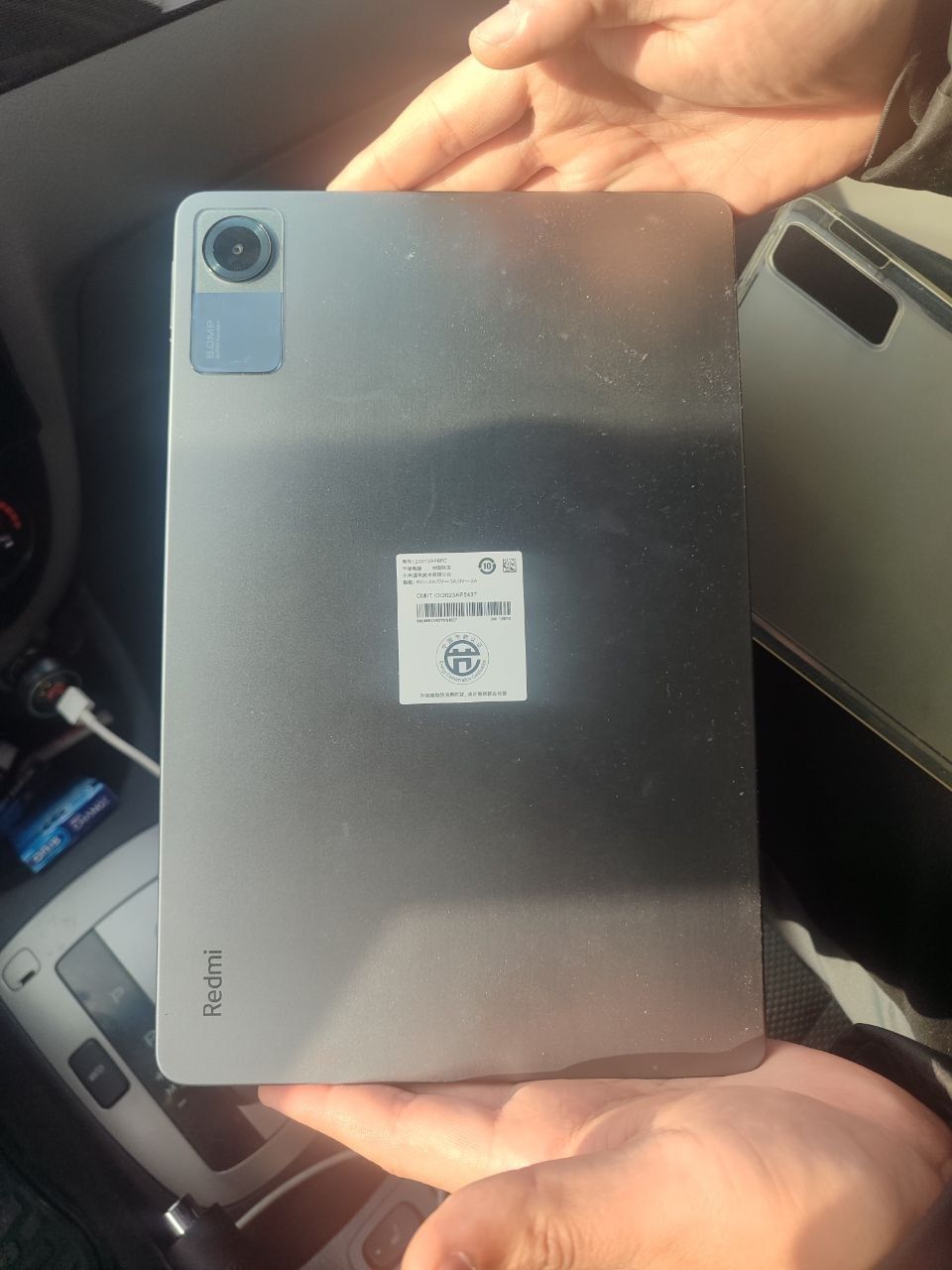 Срочно продам планшет Redmi Pad Se