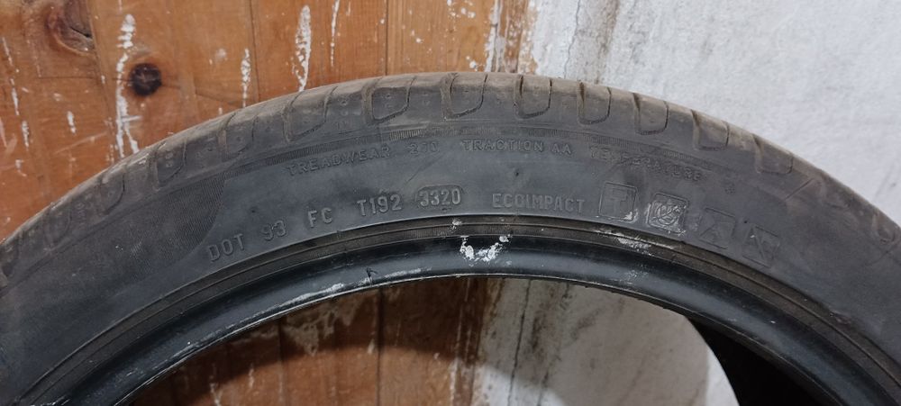 1 бр. лятна гума Pirelli Cinturato P7 с размер 235 40 19