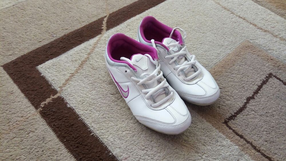 Оригинални маратонки NIKE