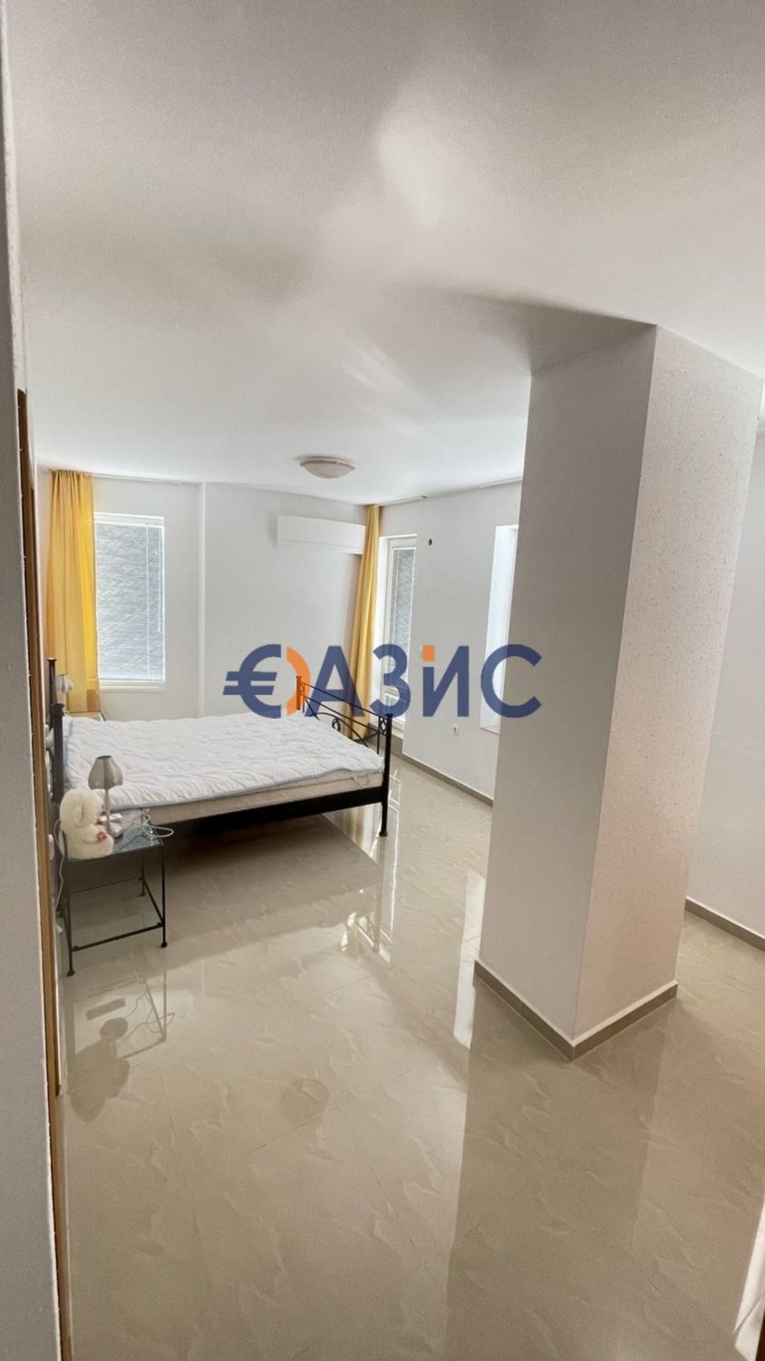 Апартамент с 3 спални в Сарафово, България, 250 кв. м. цена 225 000