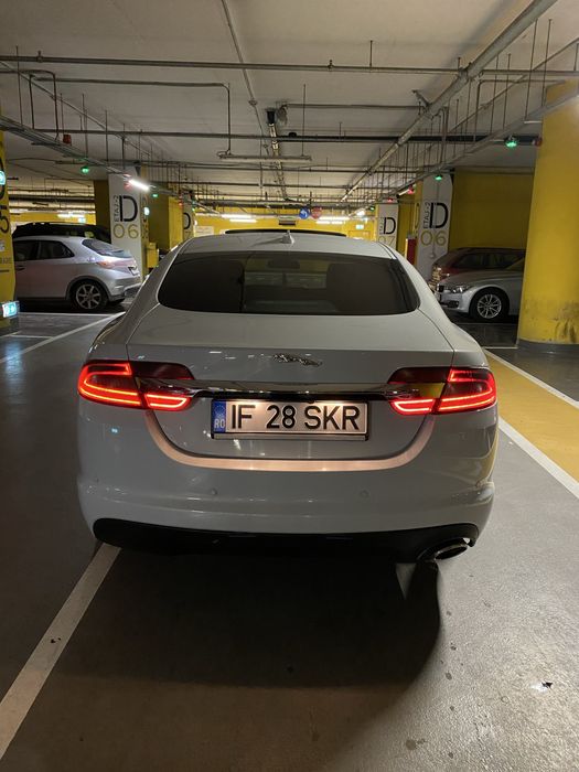 Vand Jaguar XF 2.2 D/09.2015