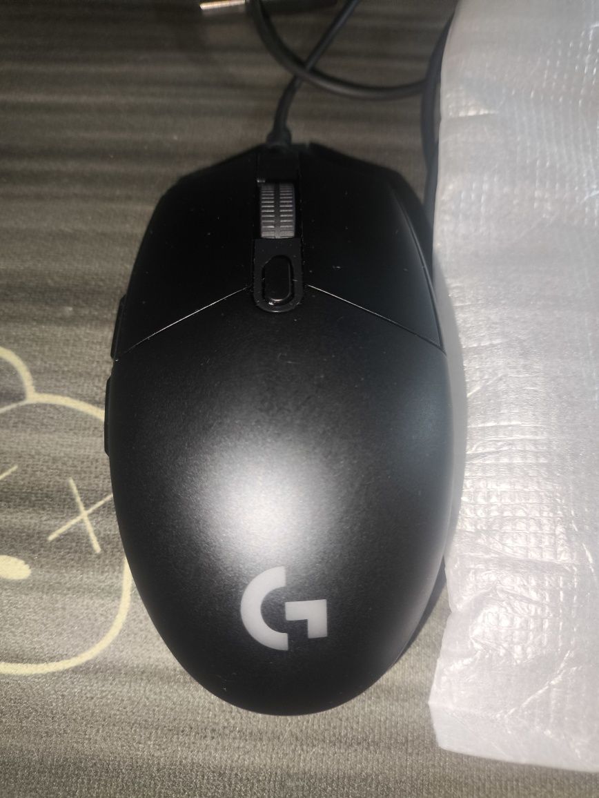 Мышка Logitech g102 в идеальном состоянии