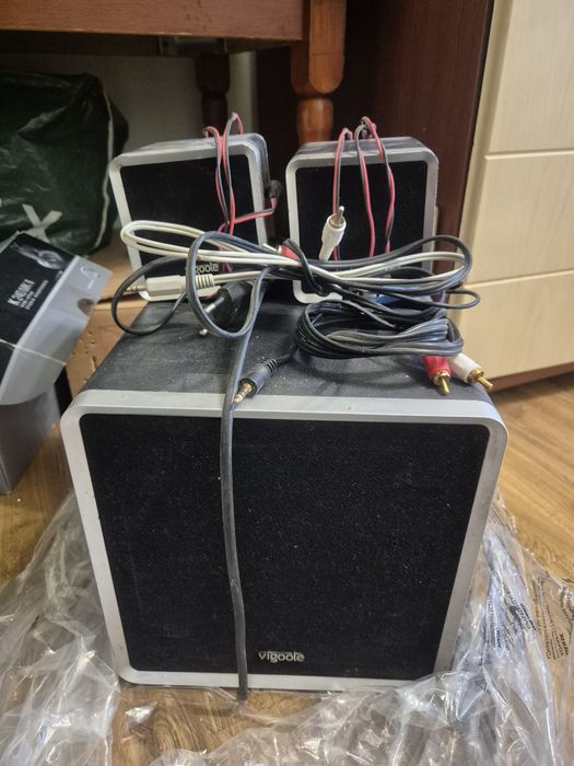 Продам колонки (на запчасти)