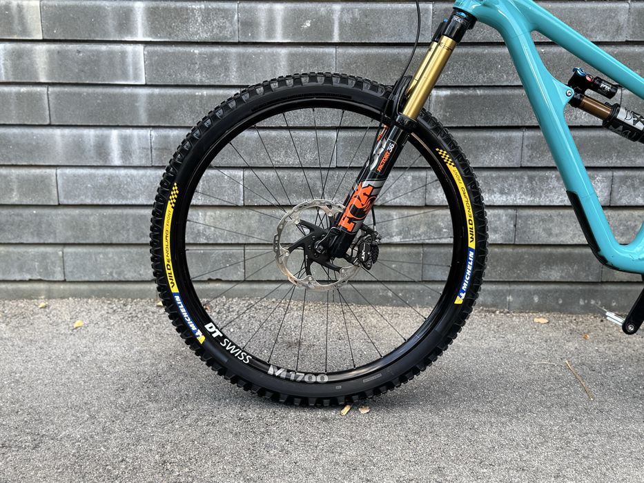 Планински карбонов велосипед YETI SB150 (M-L размер)