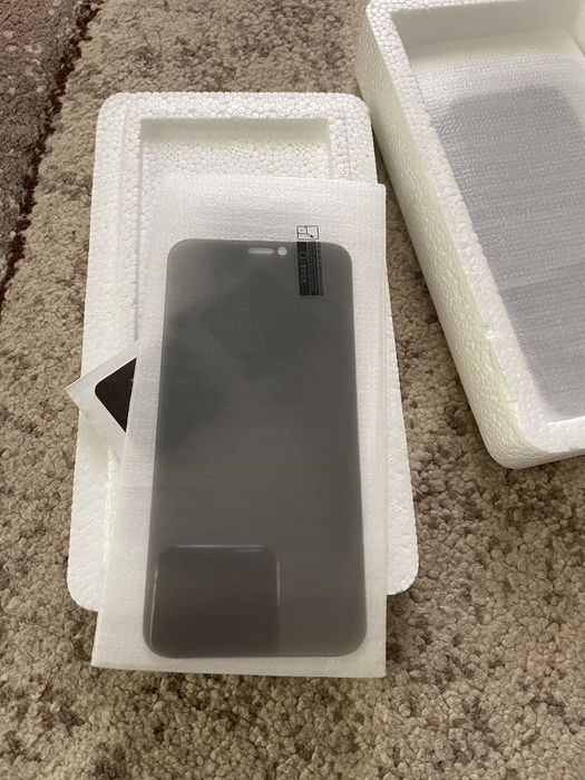 Folii de sticla privacy pentru iPhone 12 mini